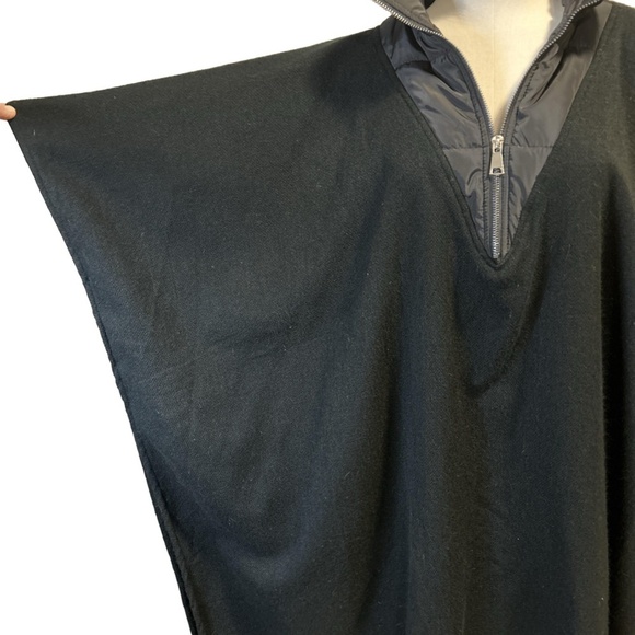 Steve Madden Puff Collar 1/2 Zip Fringe Poncho/One Size Fits Most - Picture 4 of 7